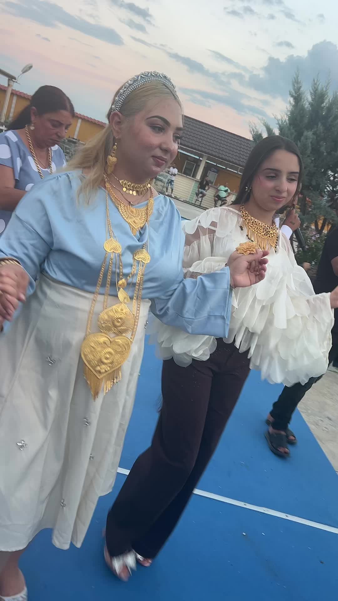 @Selvetgunay