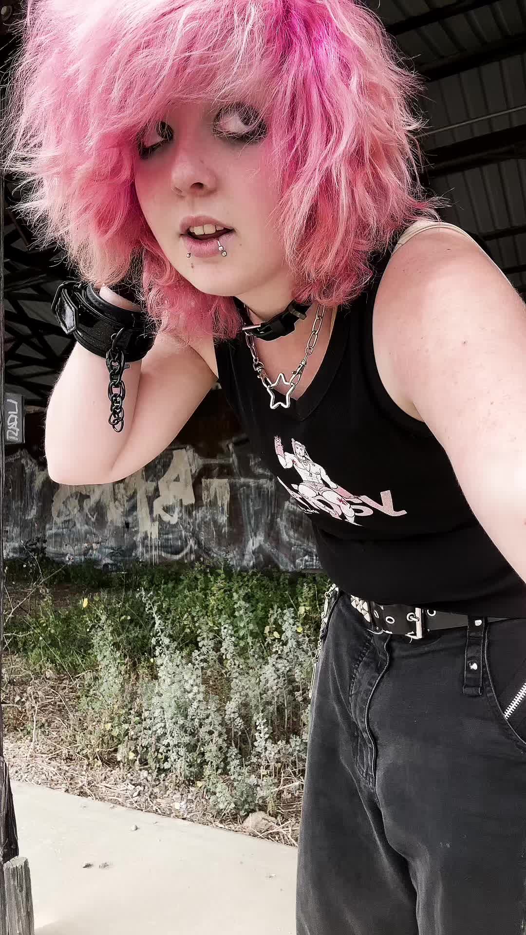 @scenetweek
