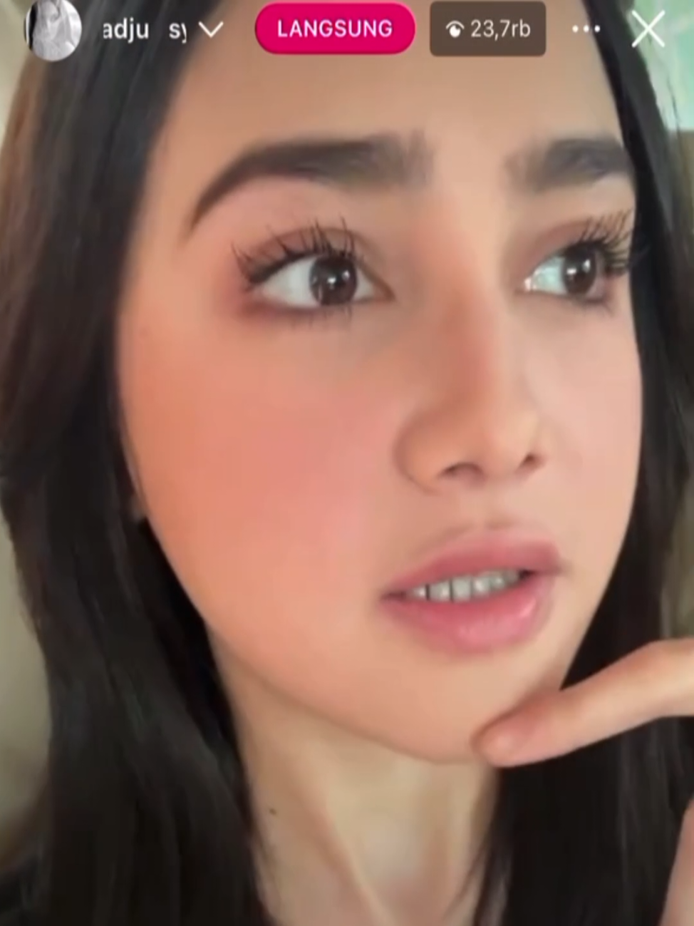 @lovvputih (el syifa fanpage)