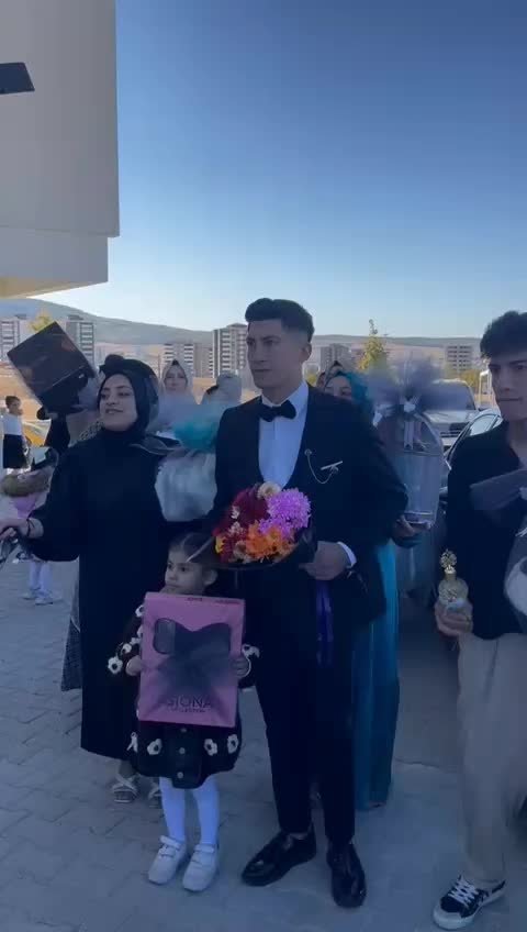 @Ahmetebrarşahin