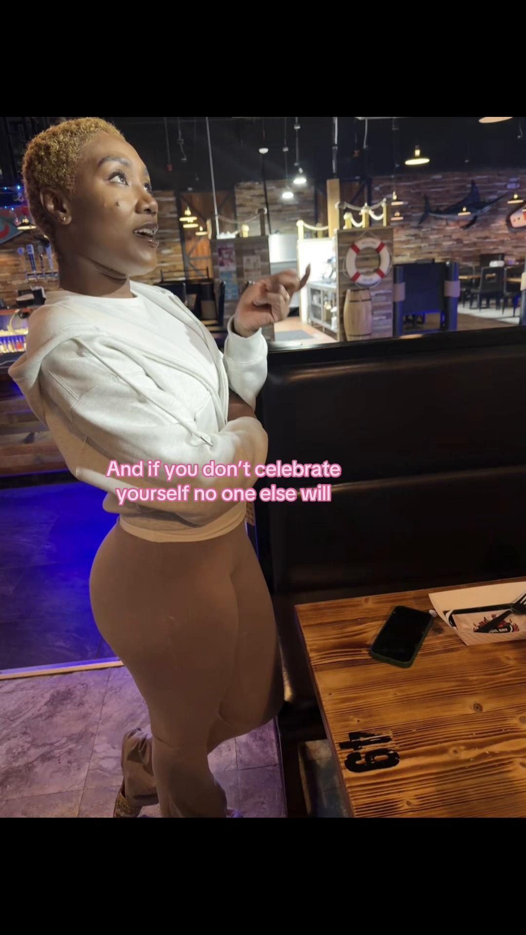@MoniQ