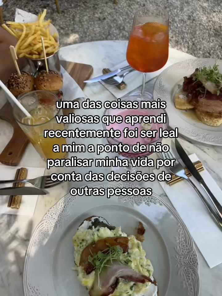 @Escrito Assim