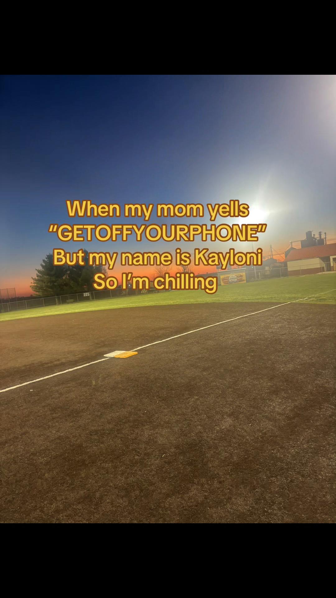 @Ķāŷłøńǐ🌑