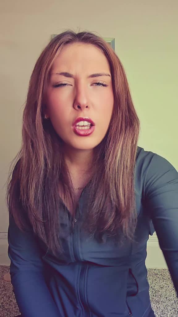 @lolamae