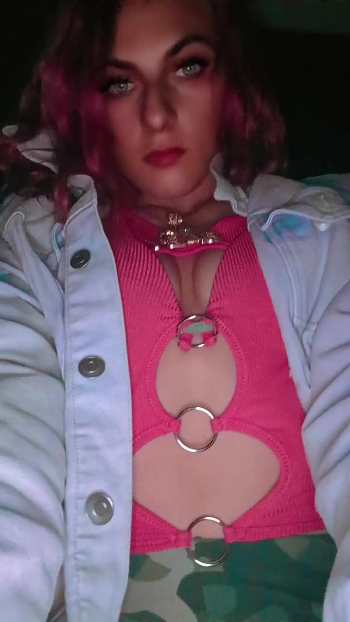 @hisqueen