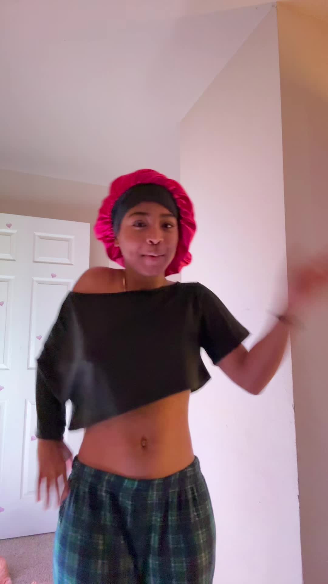 @¿ᴛᴏɴɪ?