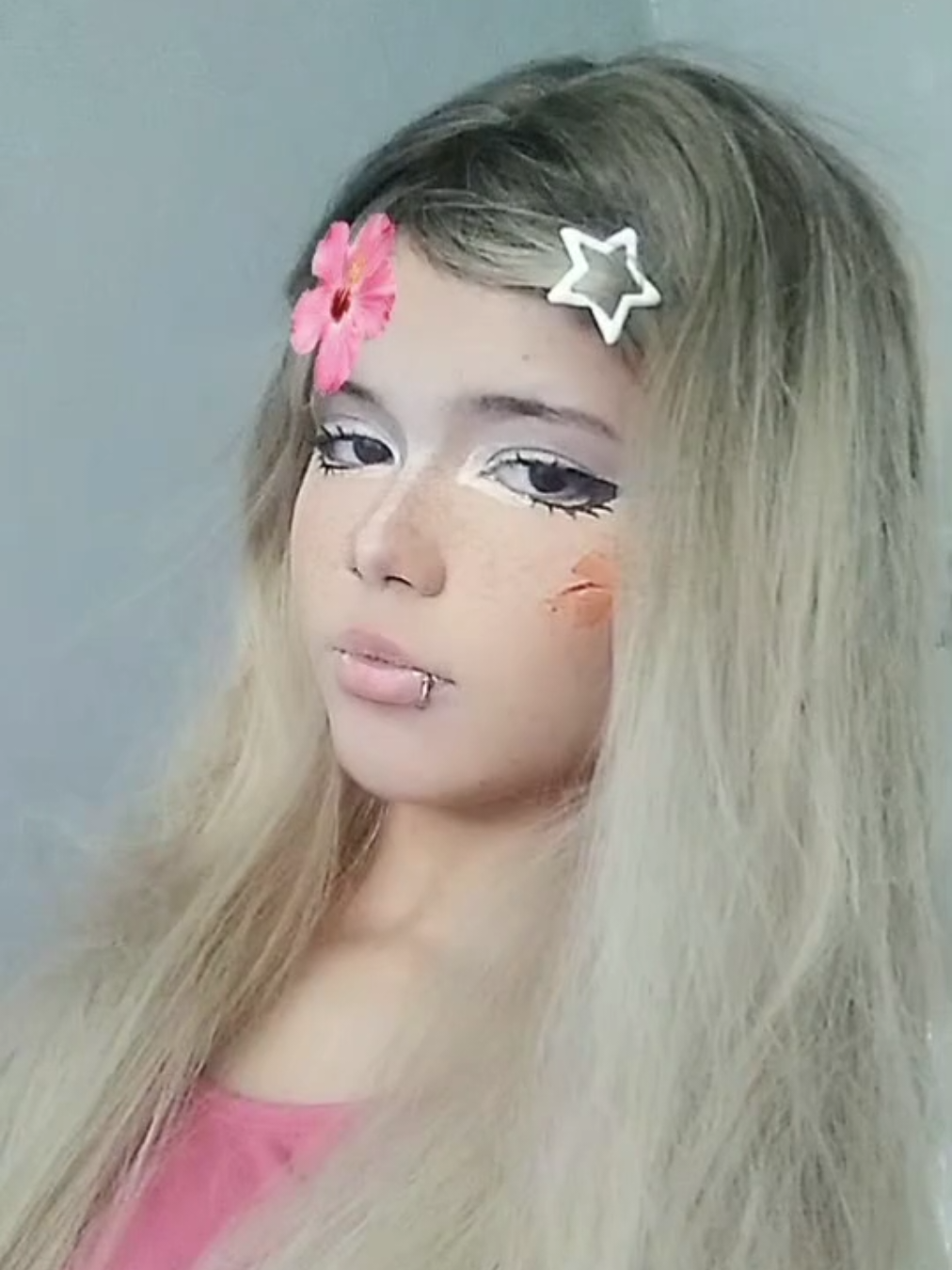 @𓇼
