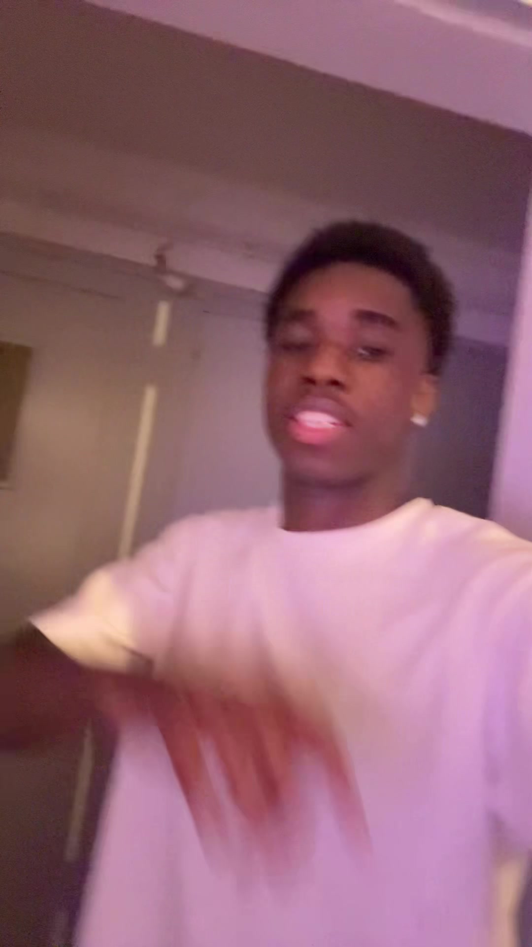 @𝐑𝟐 𝐱 𝐁𝟐