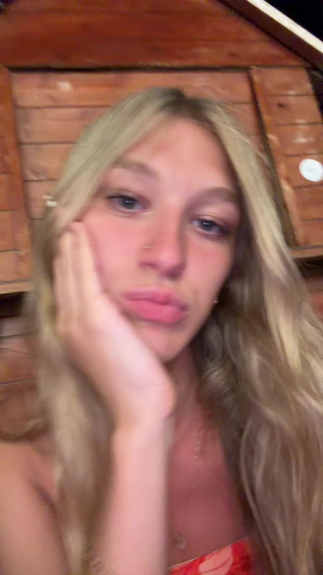 @chloey