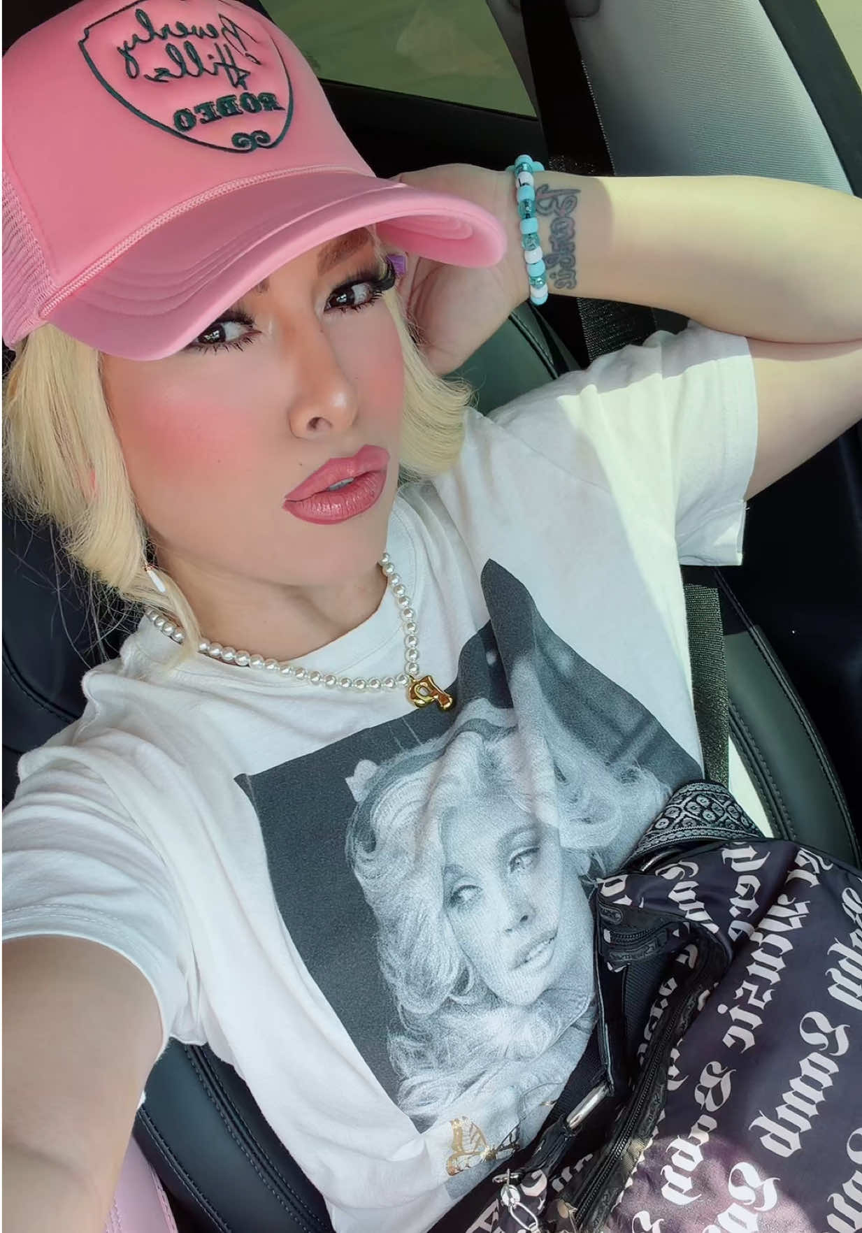 @Parisbunnyxo