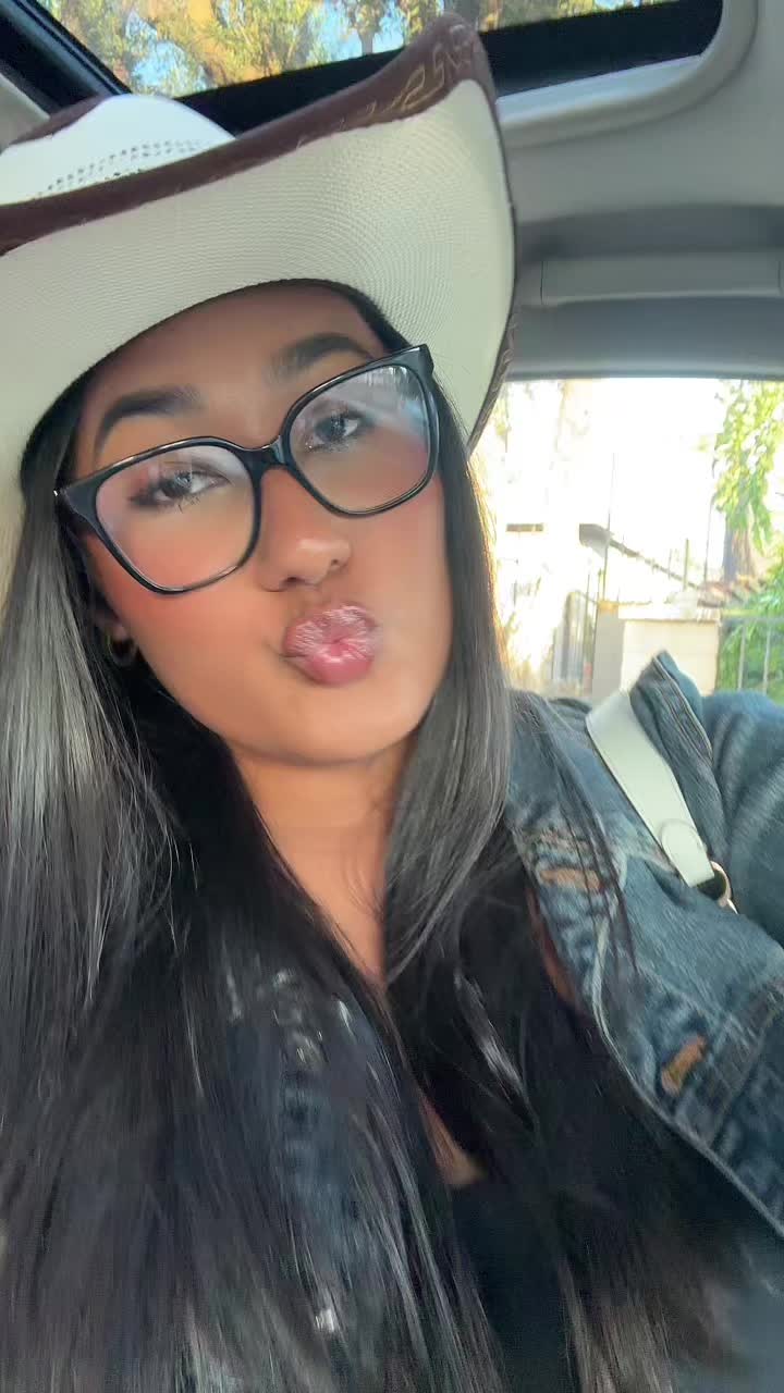 @ximena