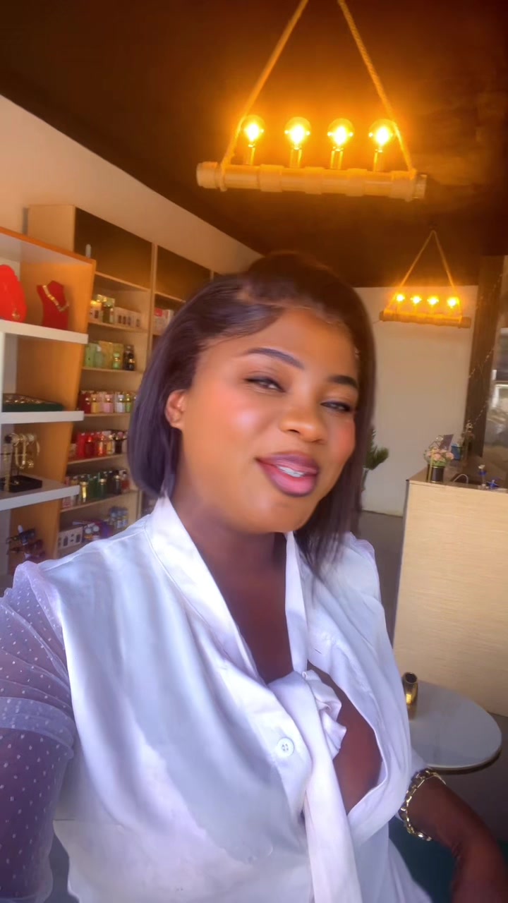 @Maya Poup&eacute;e 🇬🇦