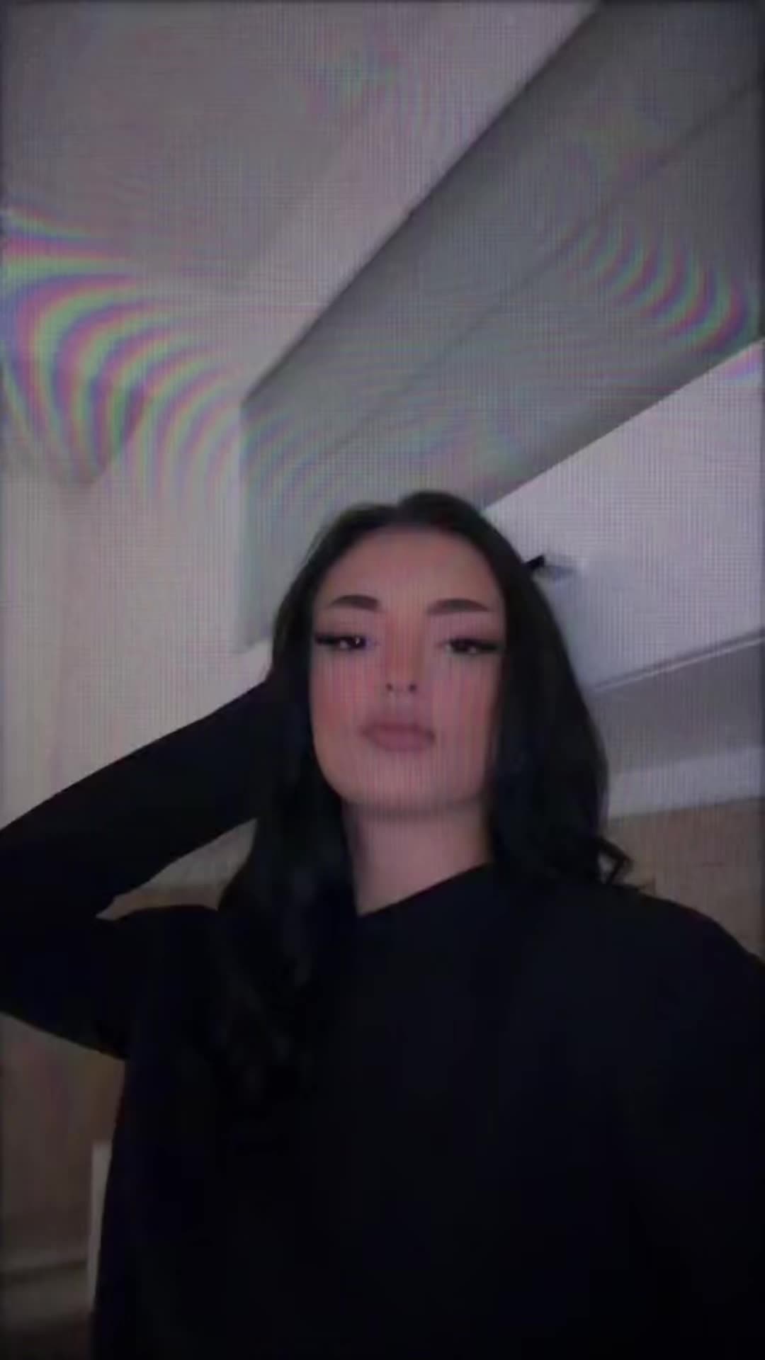 @elena_gukic