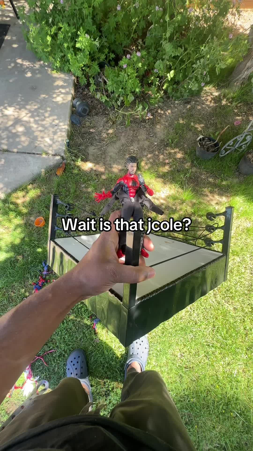 @Figures Everywhere