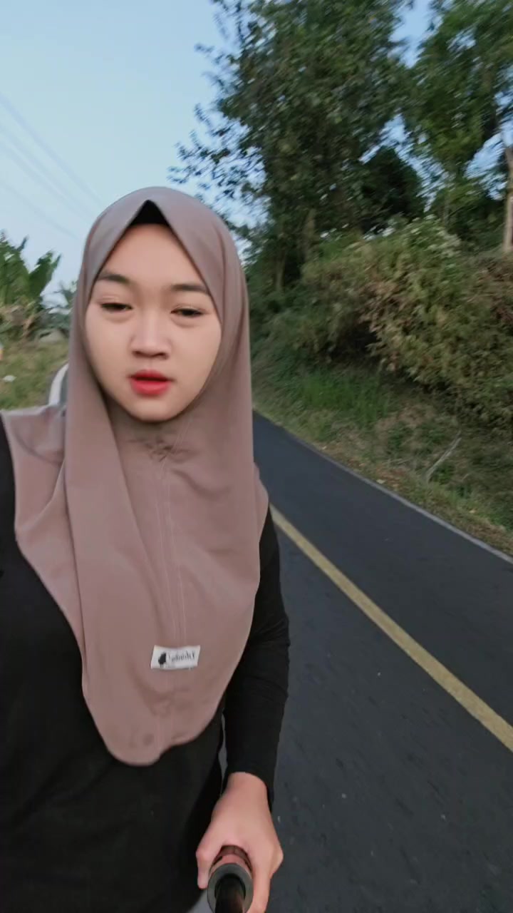 @Bii Ernii💗