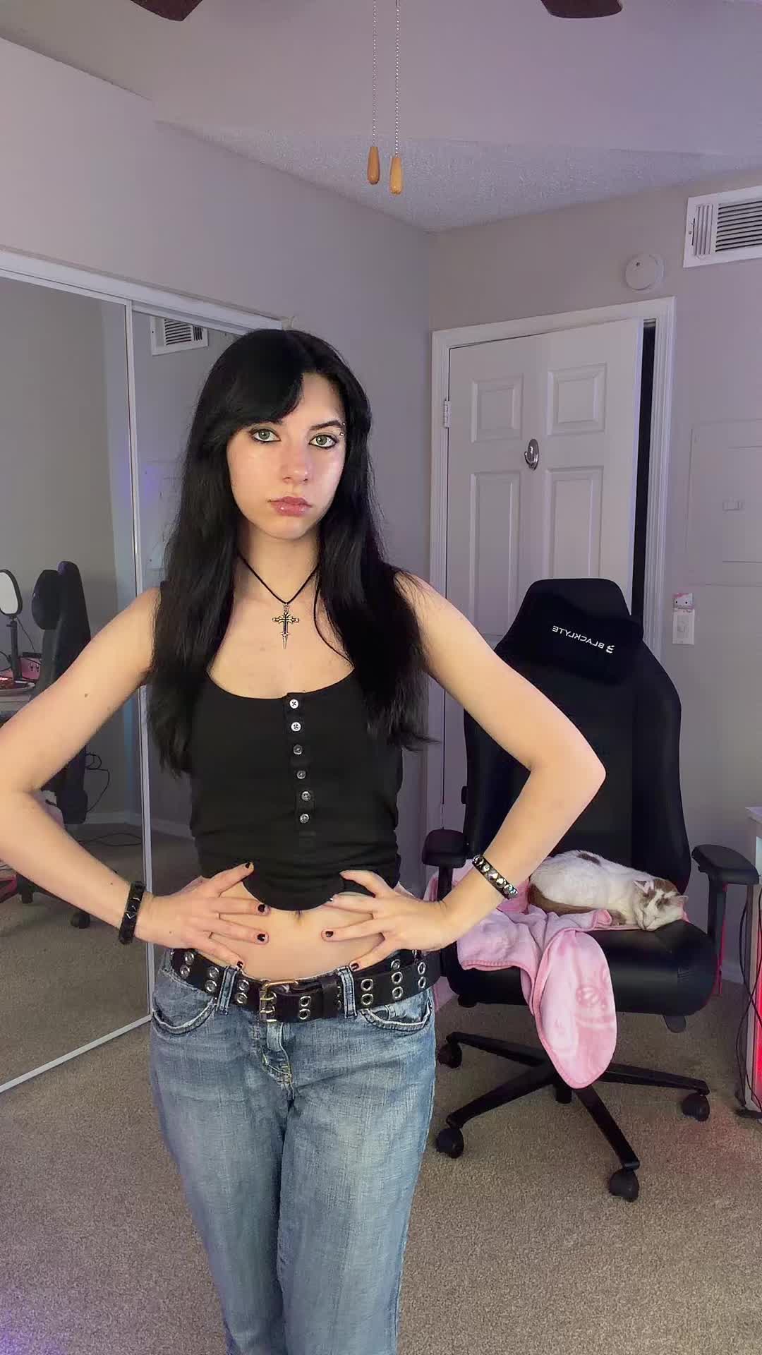 @aveziezzz