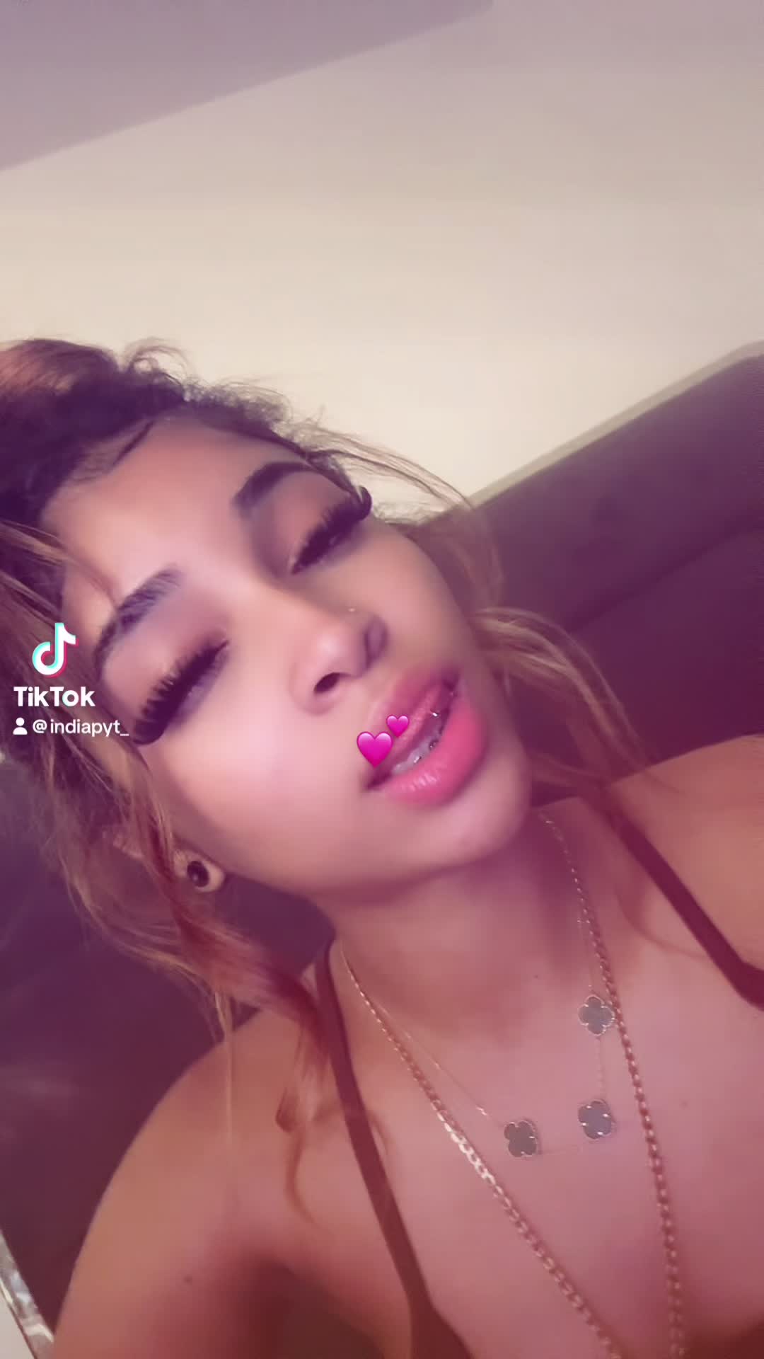 @𝐎𝐍𝐋𝐘 𝐈𝐍𝐃𝐈𝐀 !