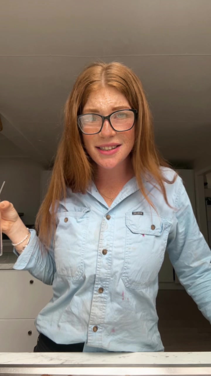 @hollysherwood22