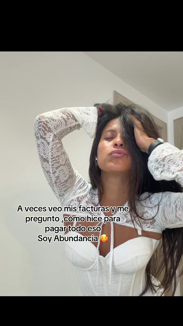 @ariana_🦋🔥