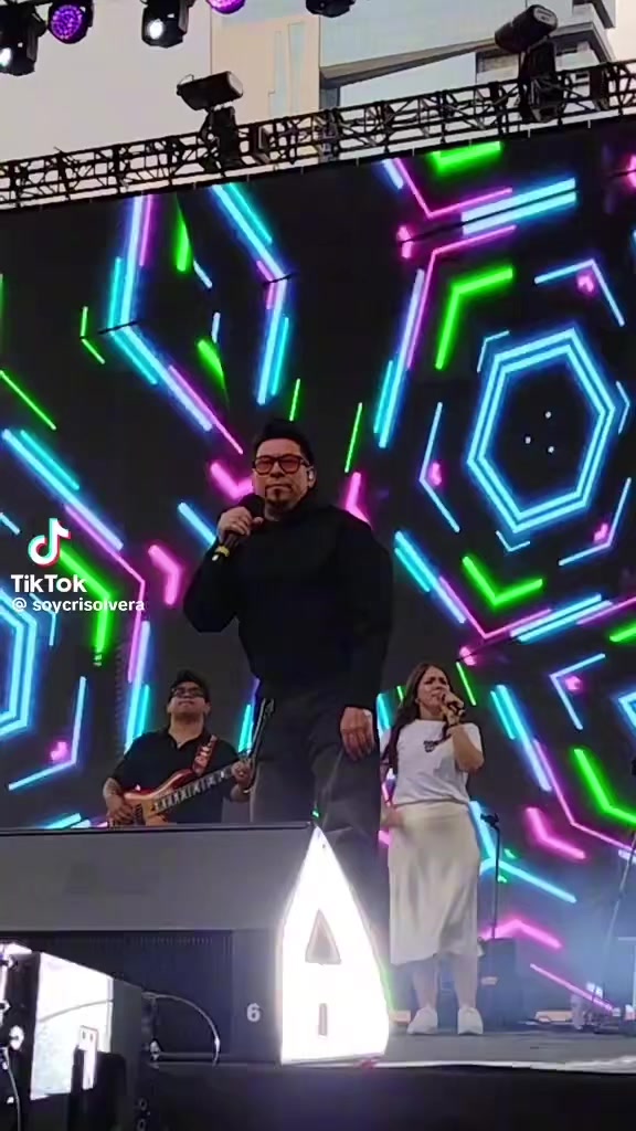 @willaquino1418 te sigue”