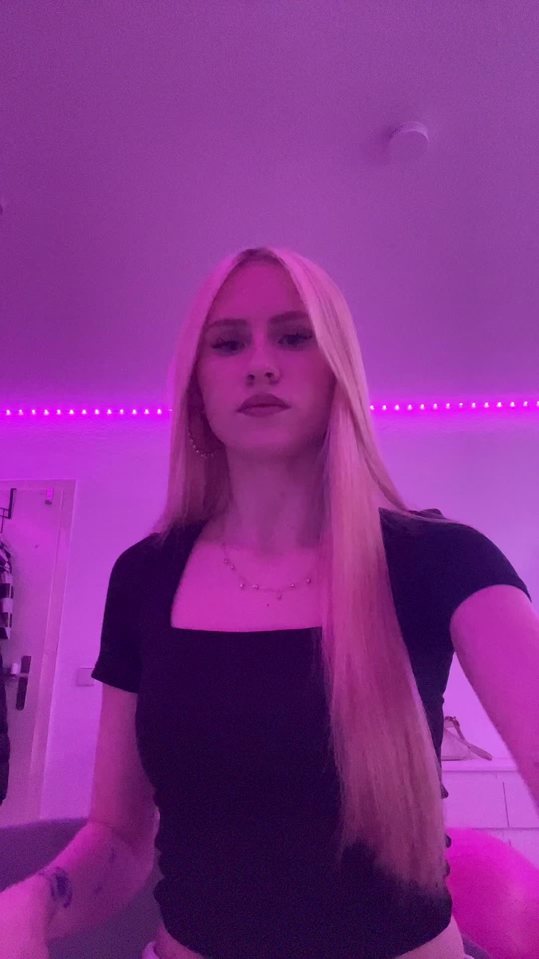 @❄️