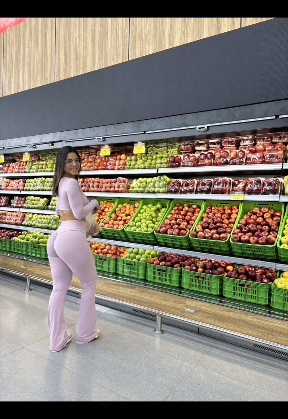 @Neliaura