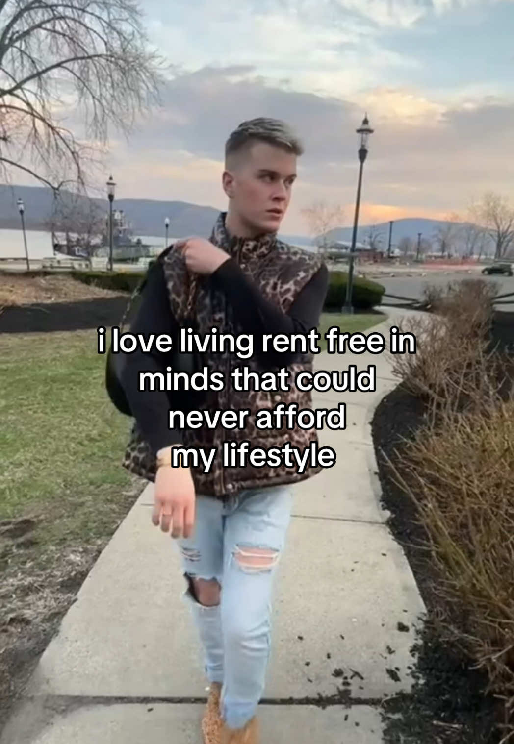 @TimmyHilton