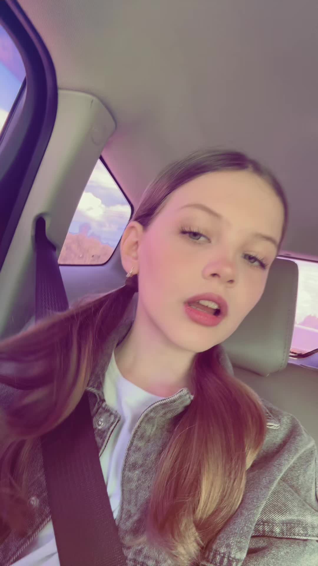 @Кирьяна.🍬