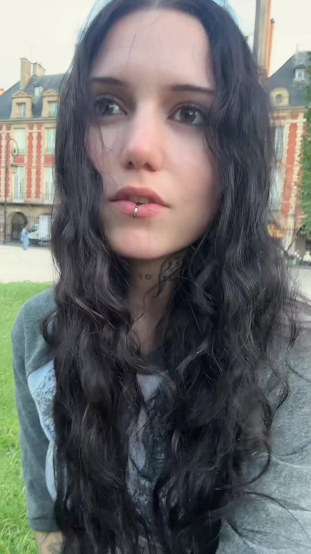 @Laura 🖤