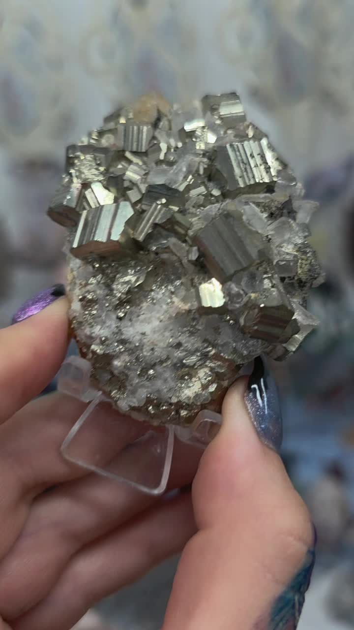 @natures.glitter