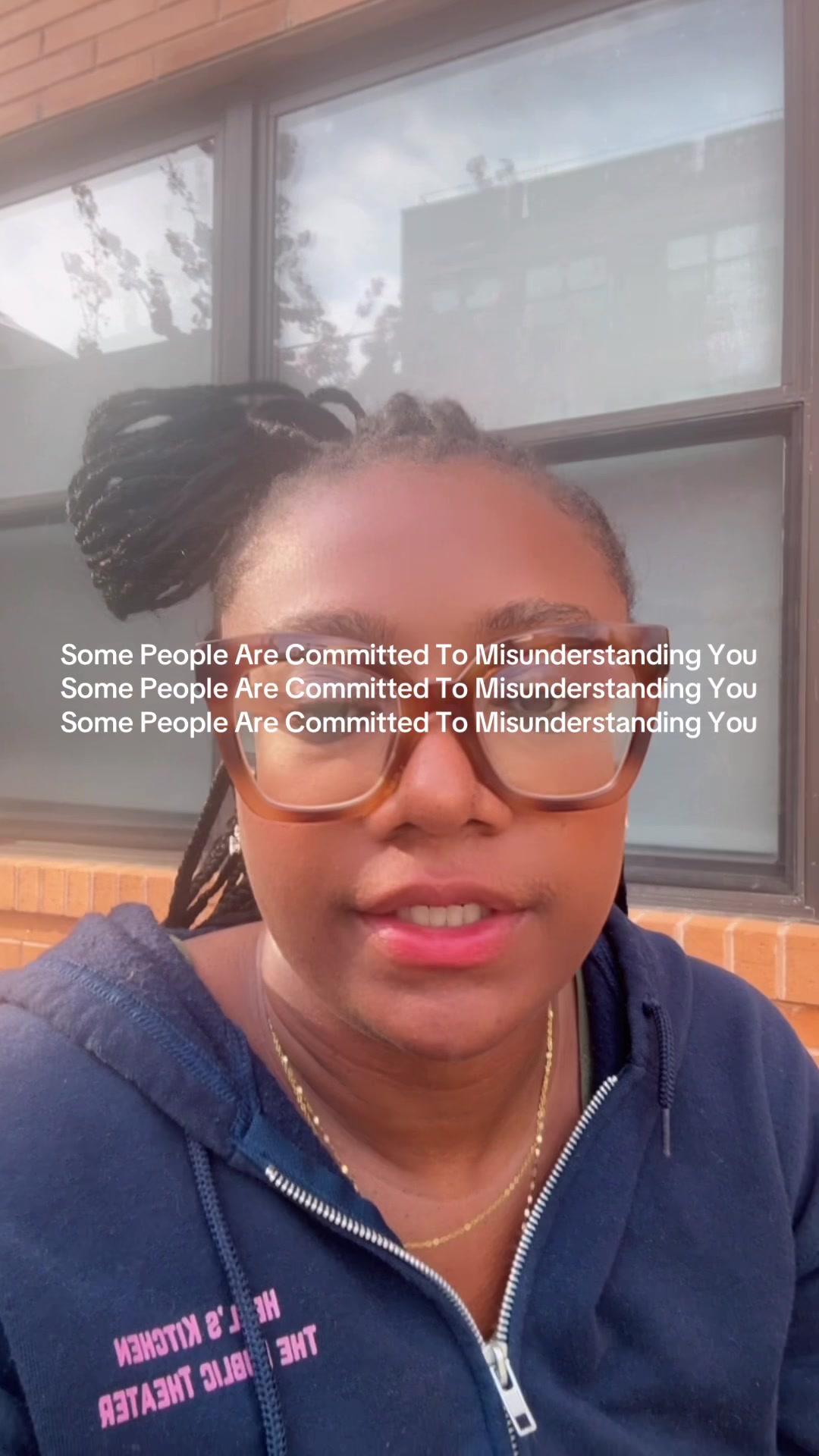 @hookedonphonyxx