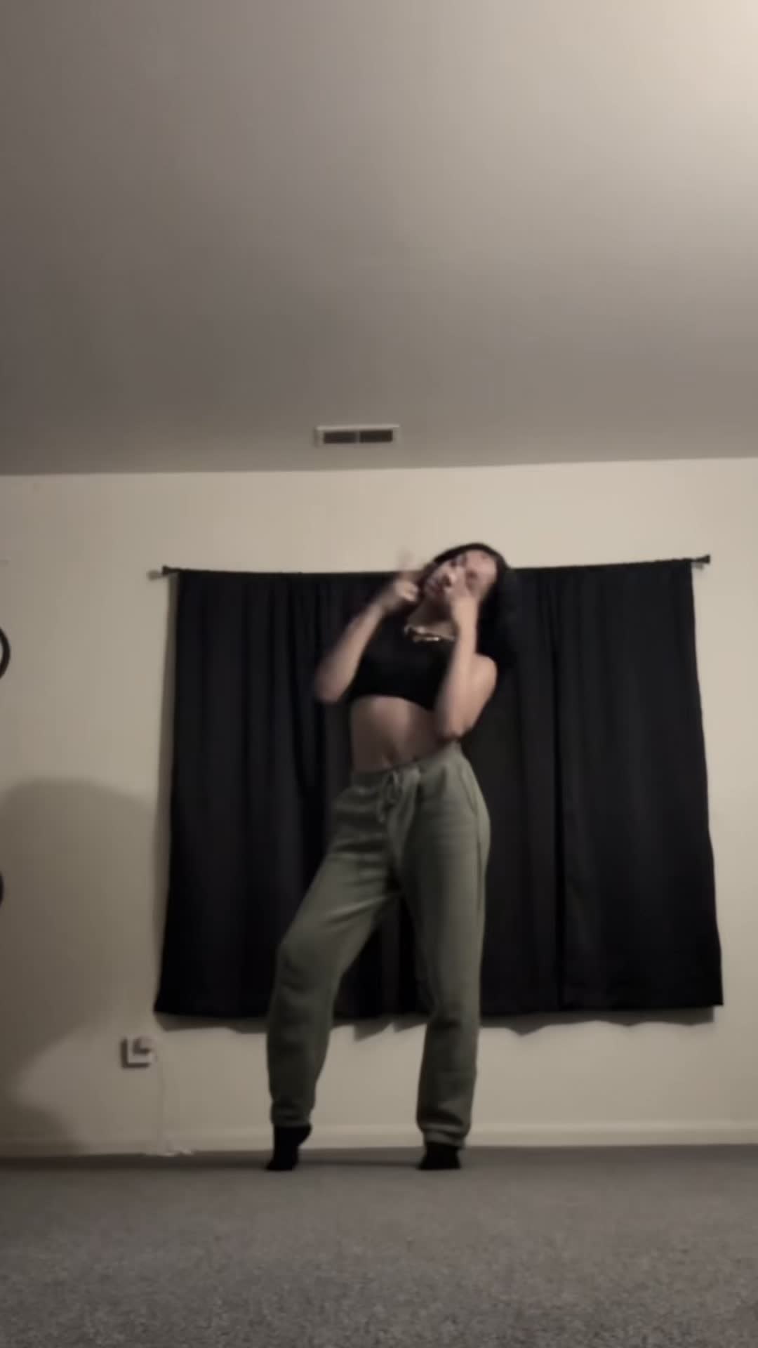@L I Y A H H