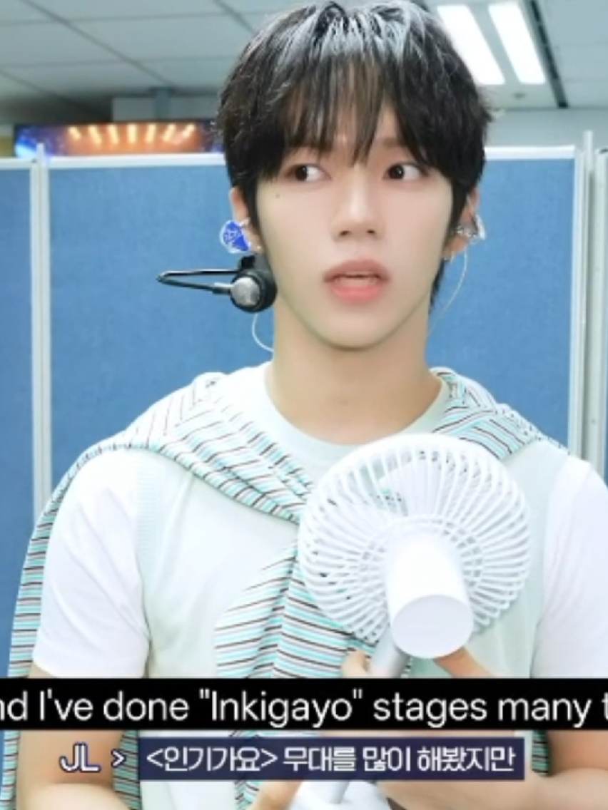 @Yellow100