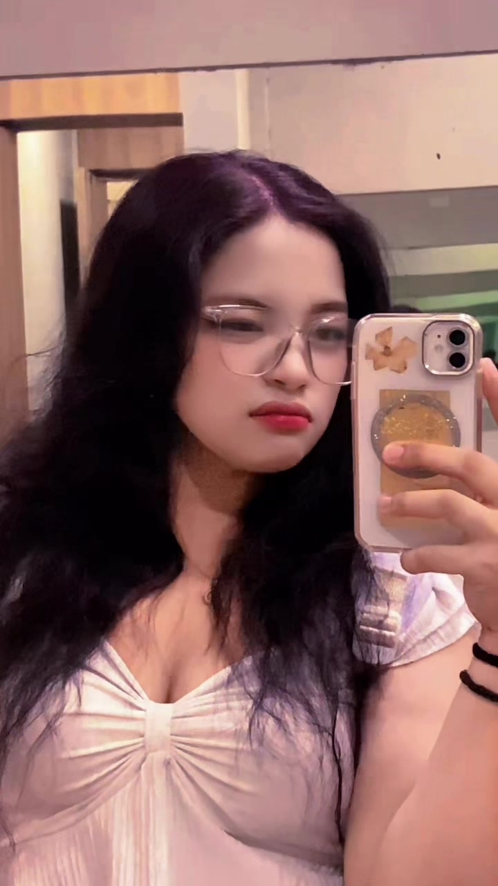 @梅丽华☁️🫧