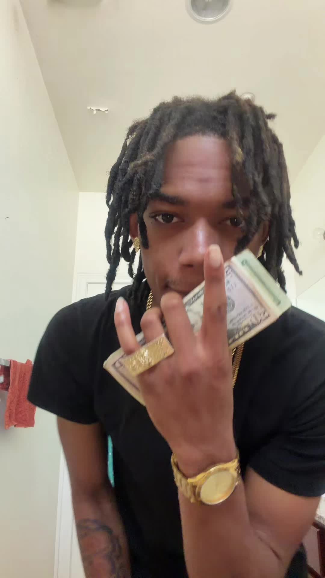 @Dev1n Bankz