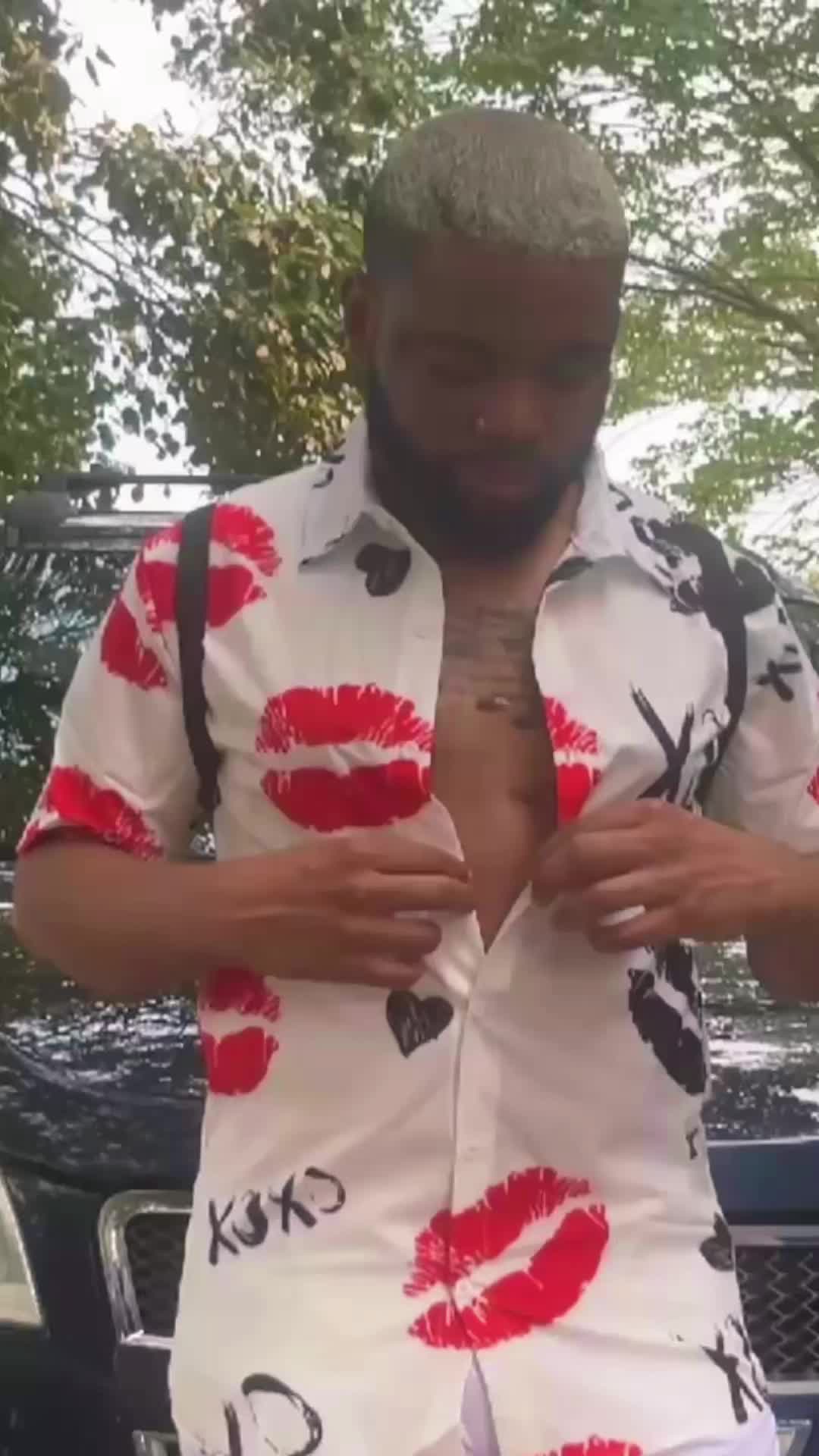 @Maurice_Q_Shakur