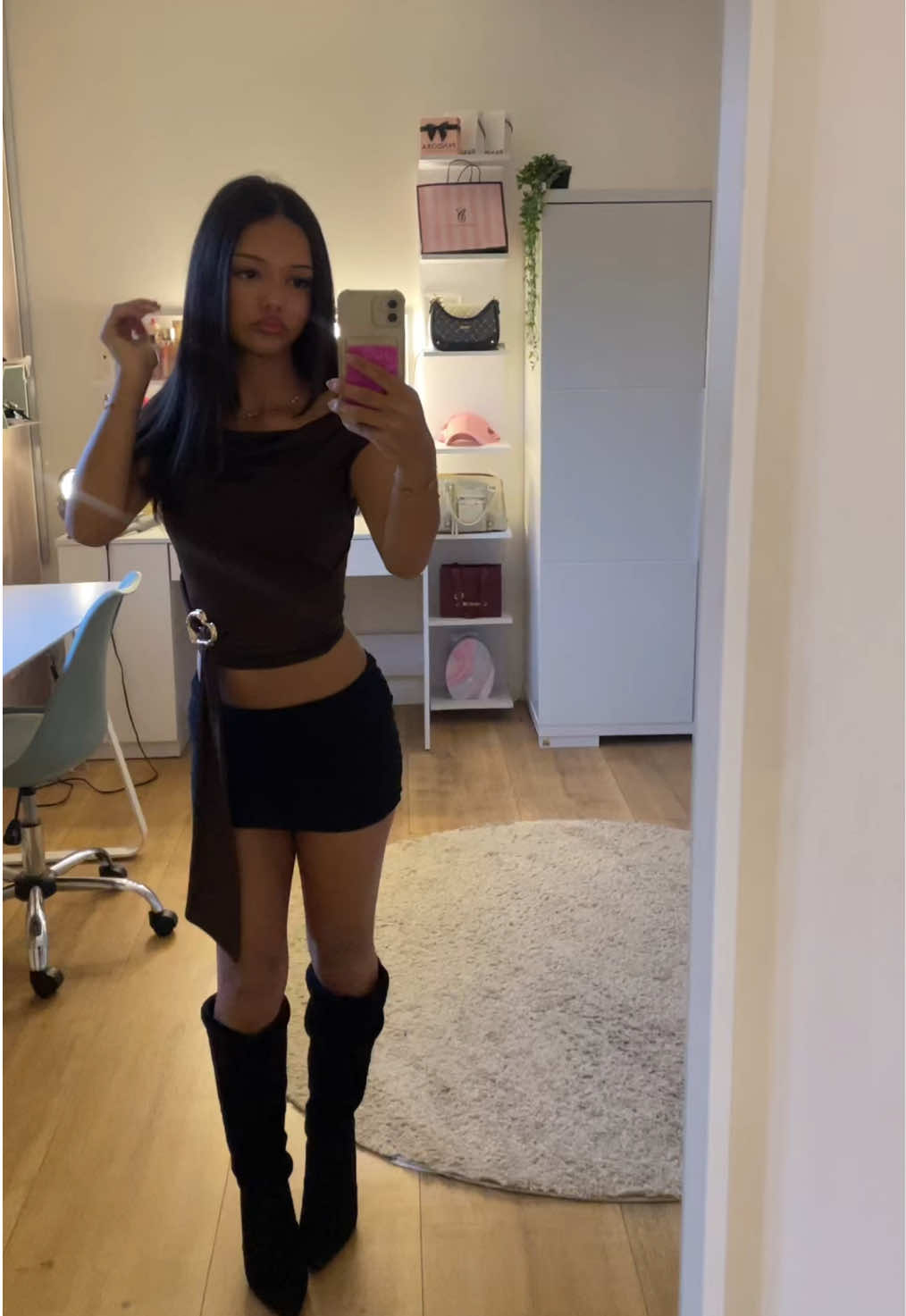 @𝐥𝐮𝐢𝐬𝐚