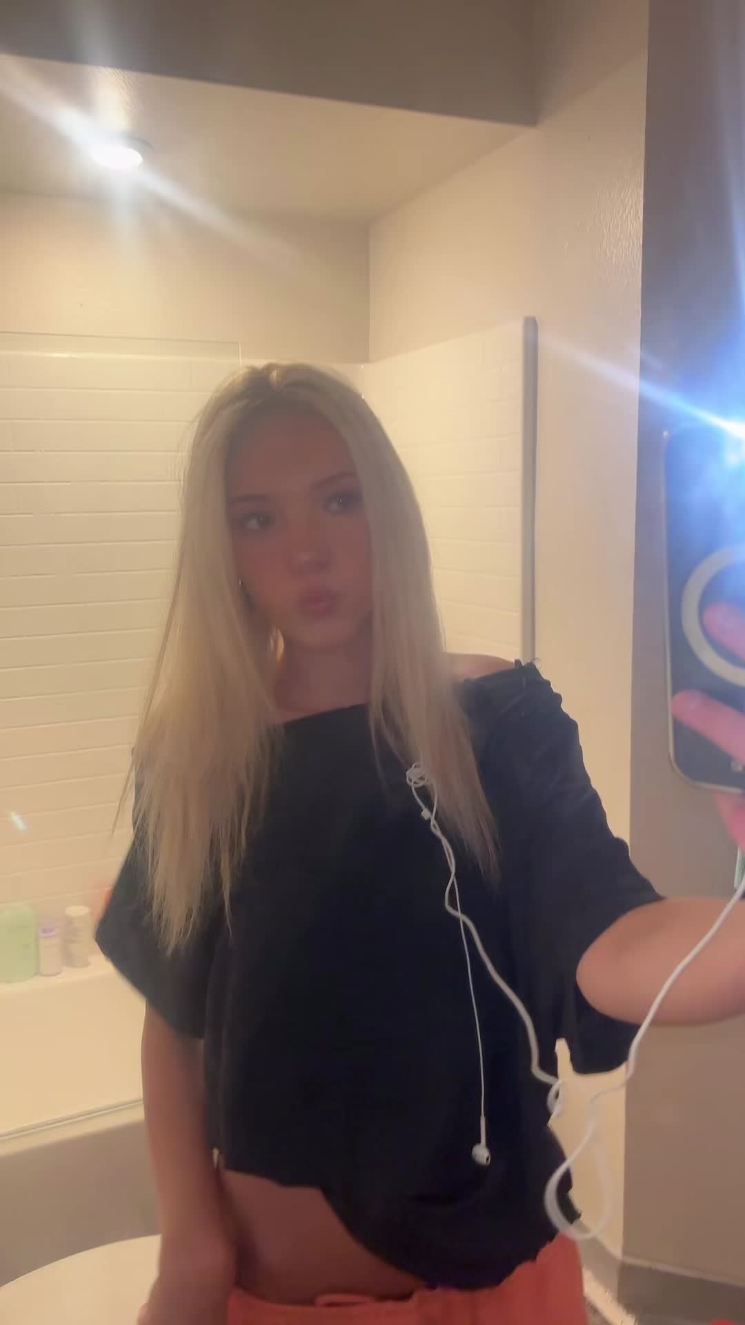 @MK