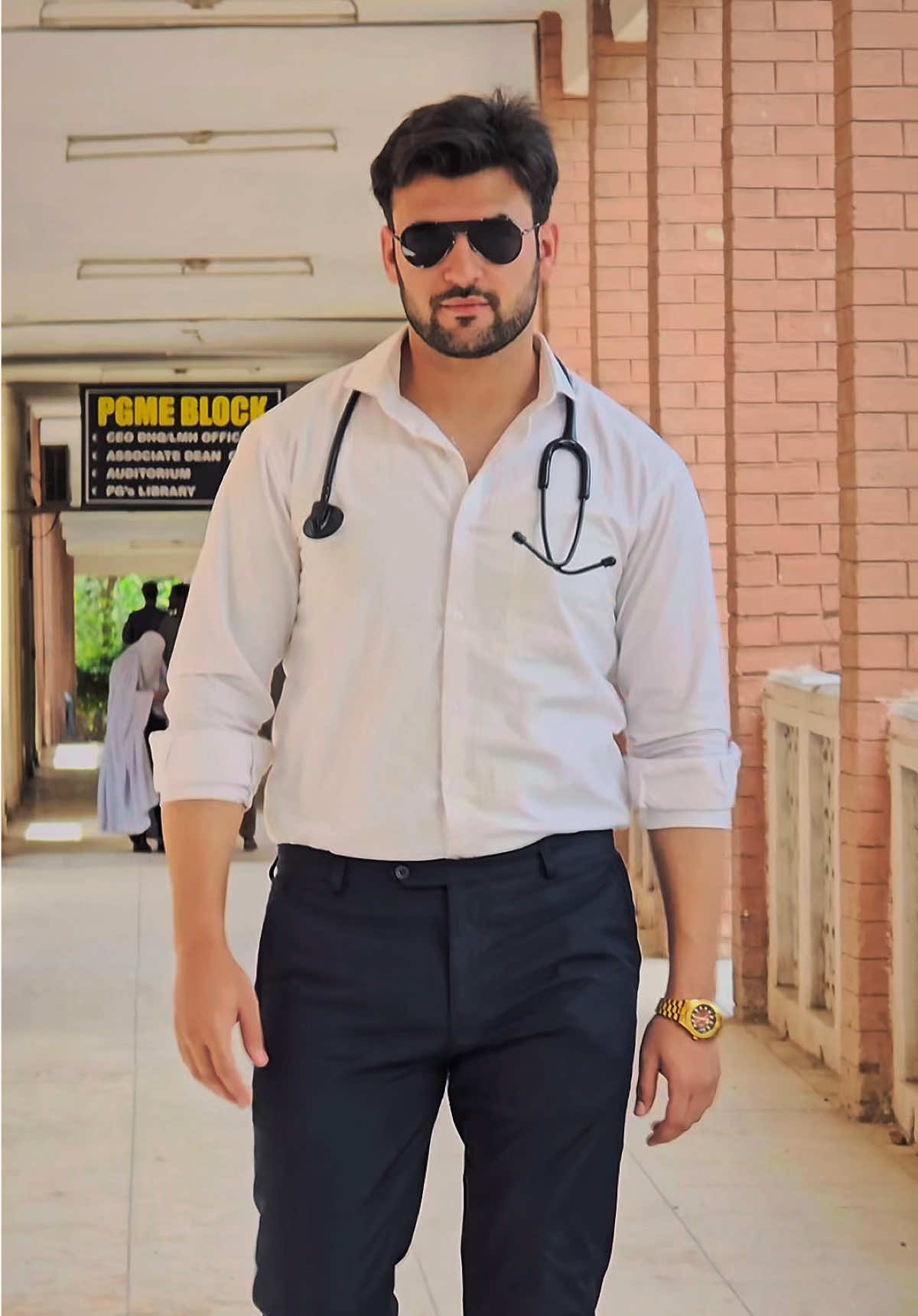@Dr SHAMS