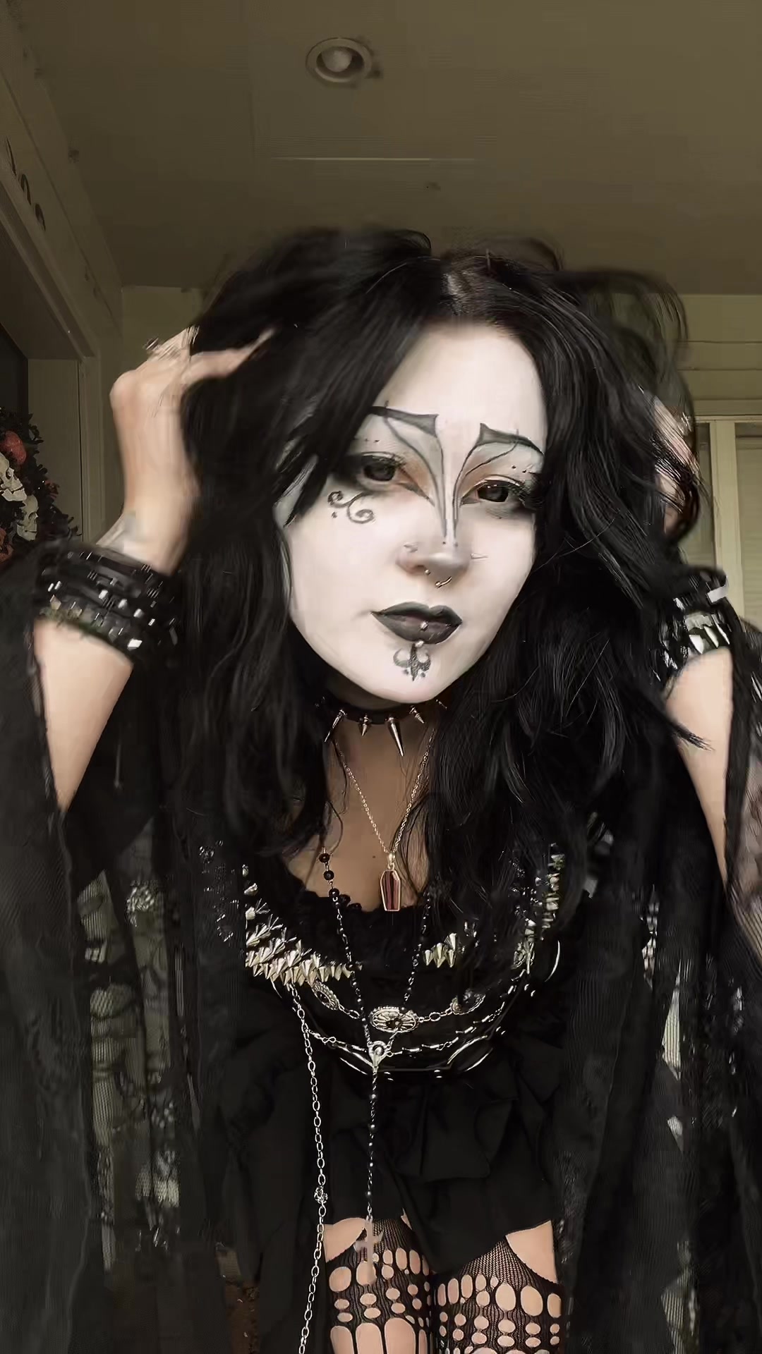 @HonneBeeCos