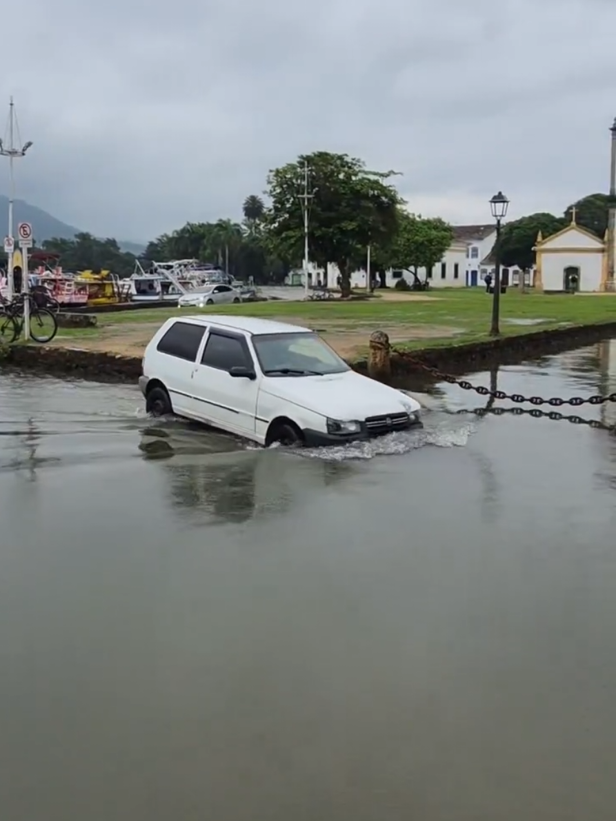 @Daniel de Paraty