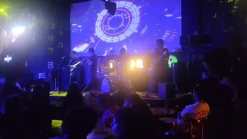 @Erin Everly 🎸