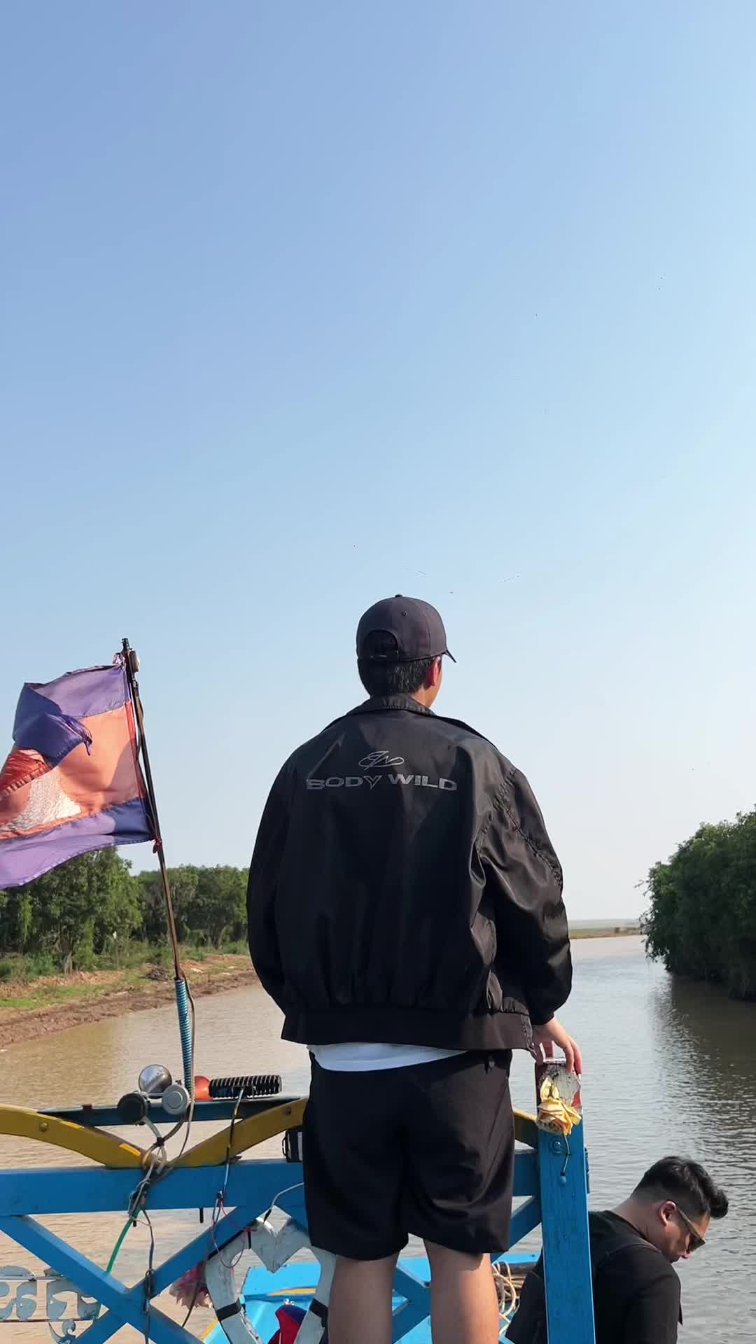 @Chan Sithouen