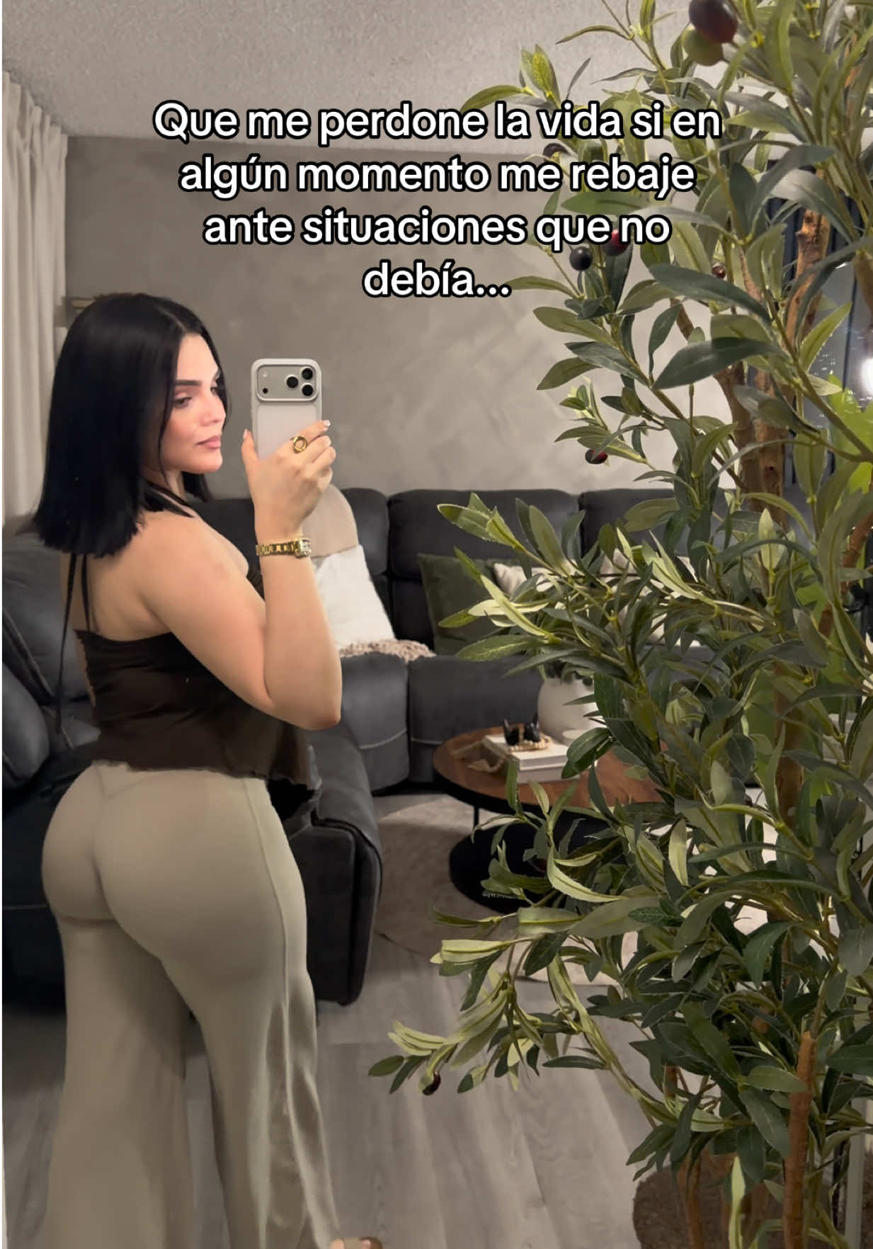 @Ana✨