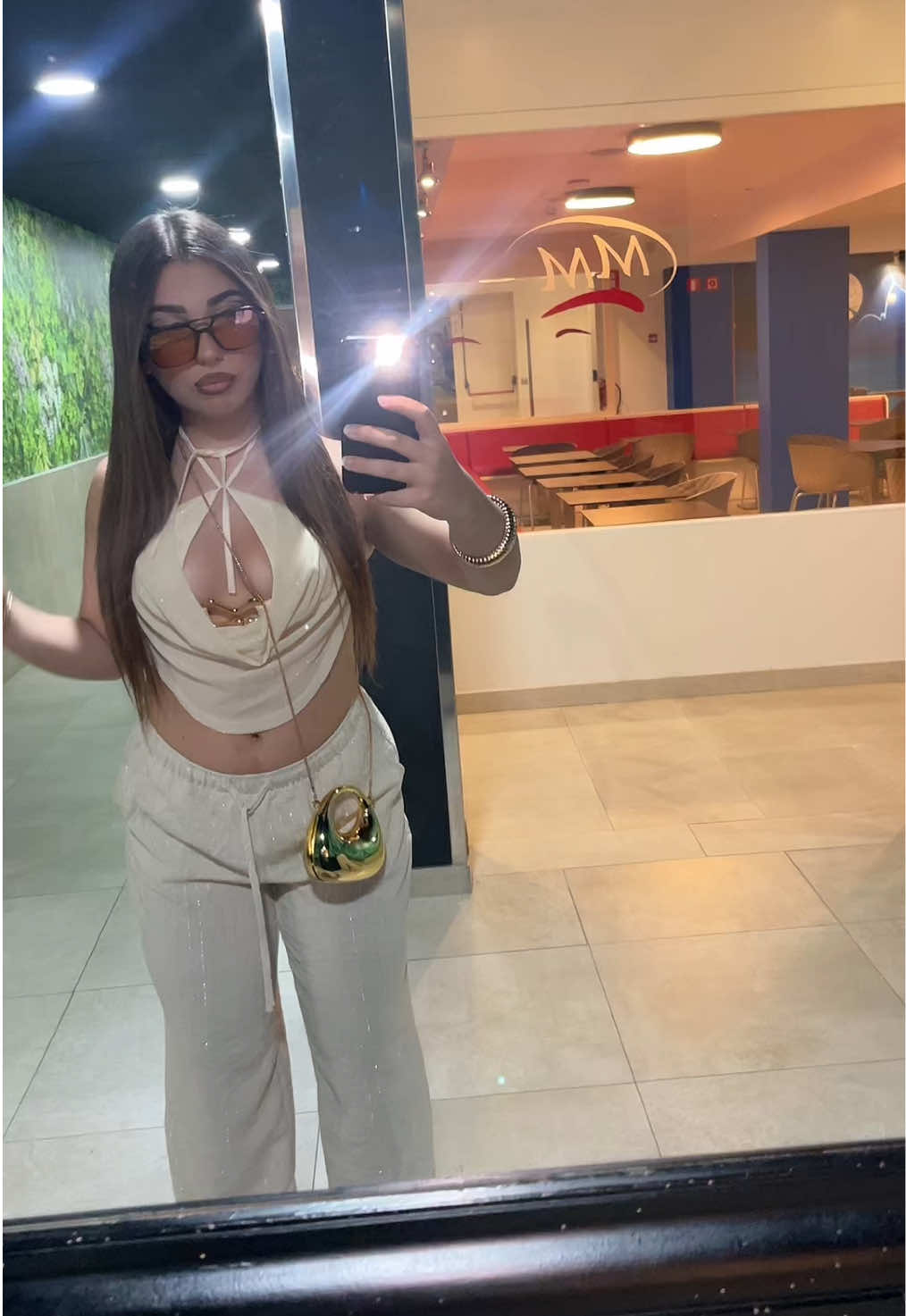 @𝓝.𝓖.𝟏𝟕