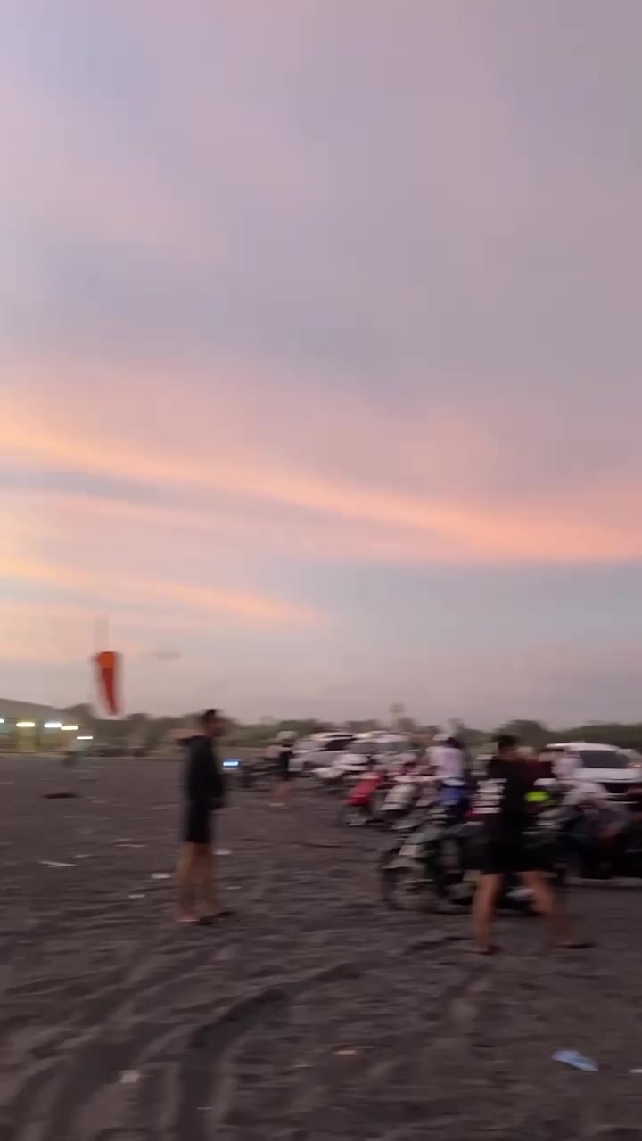 @آنس