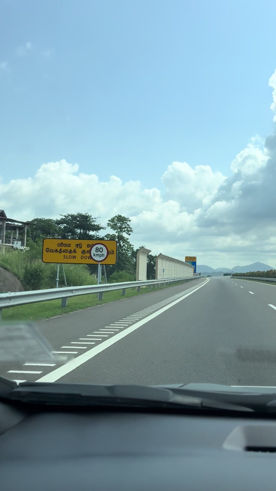 @Travel Stories 🇱🇰