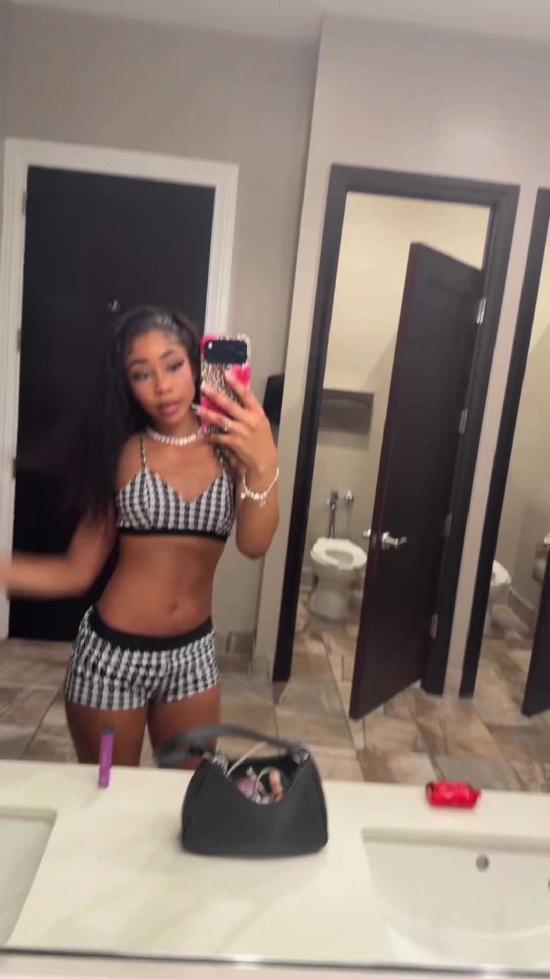 @sumsexyweirdo