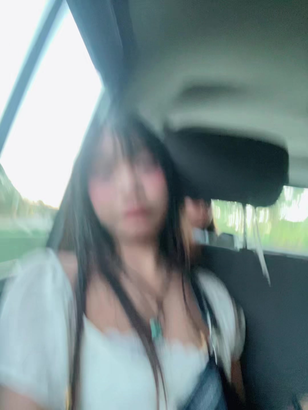 @lily