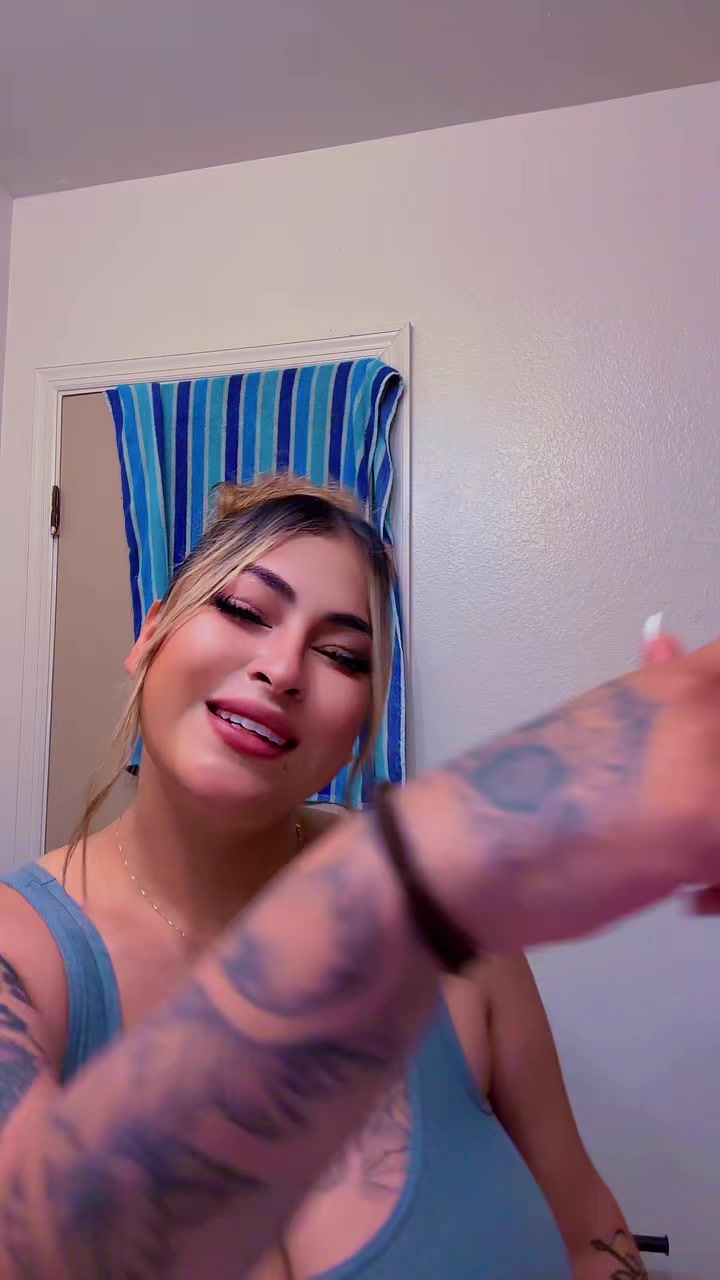 @bella432_20